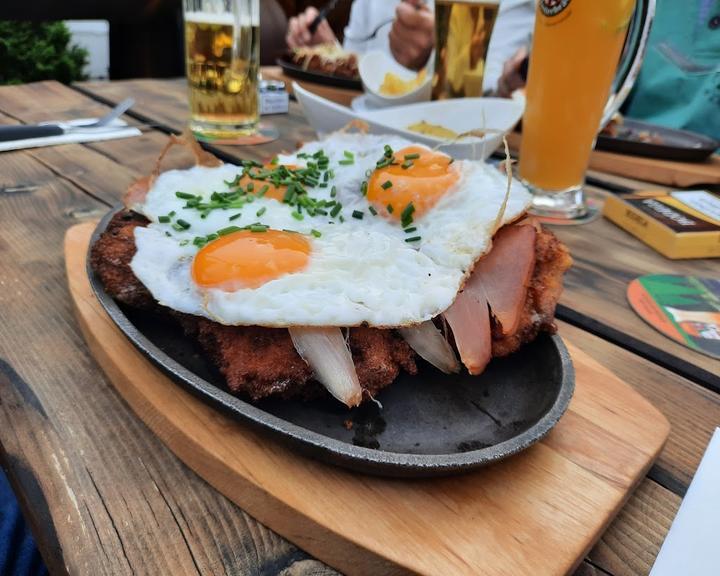 JJs Raugrund - Restaurant Bar Biergarten